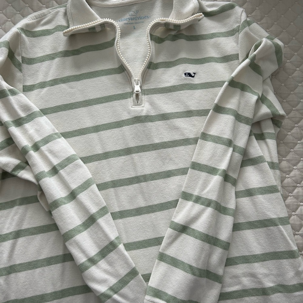 Vineyard Vines Men's White and Green Zip-Up Sweater